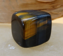 Load image into Gallery viewer, Tiger Eye
